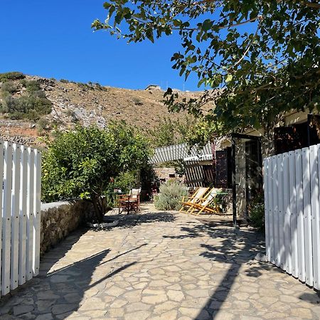 Villa La Familia Maison Traditionnelle Plakias Exterior foto